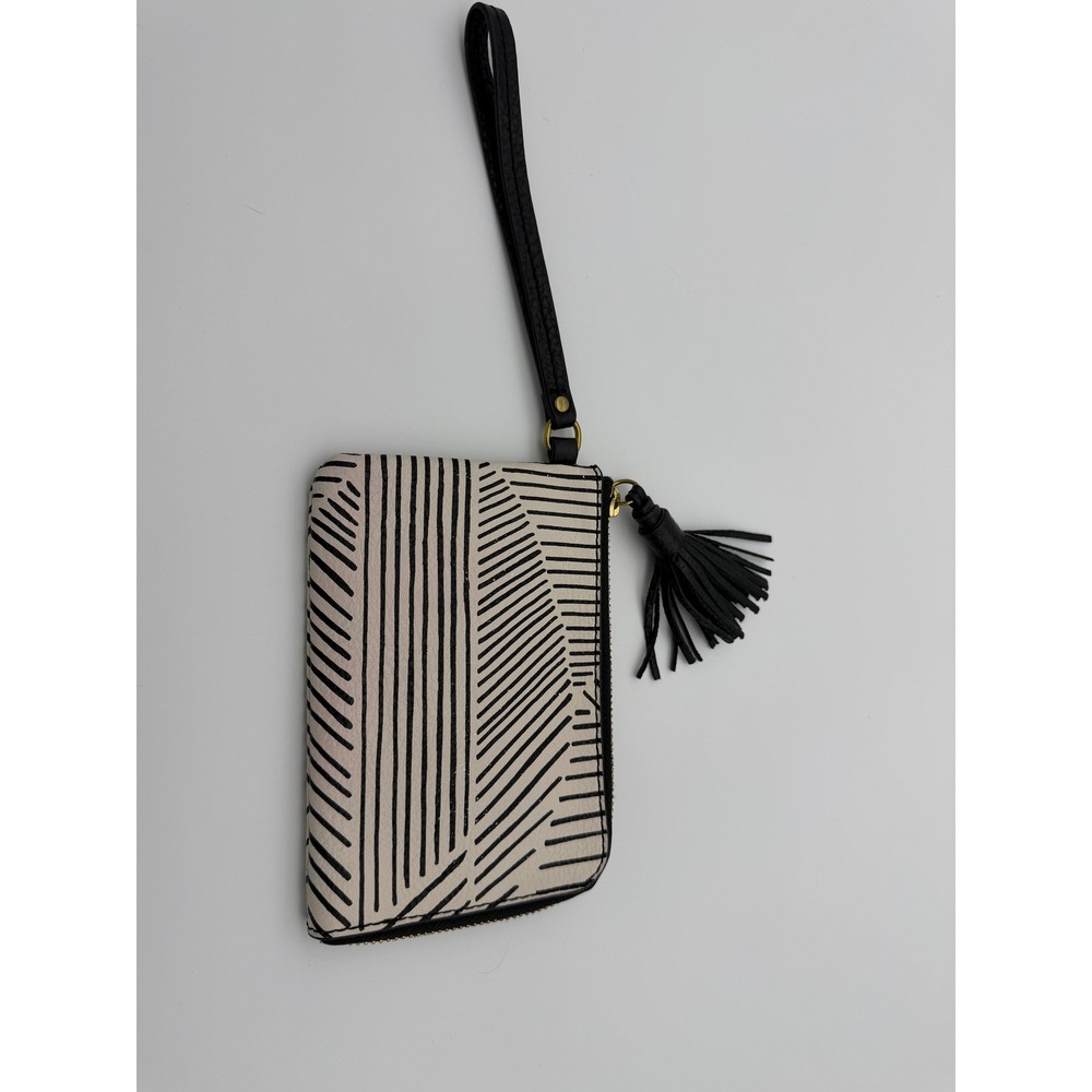 Fossil Wristlet Wallet Black White Geometric Stripe Tassel L-Zip SWL1918 - Picture 3 of 7